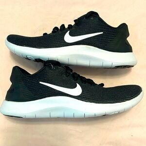 Nike Flex running shoes sz 5 NEW